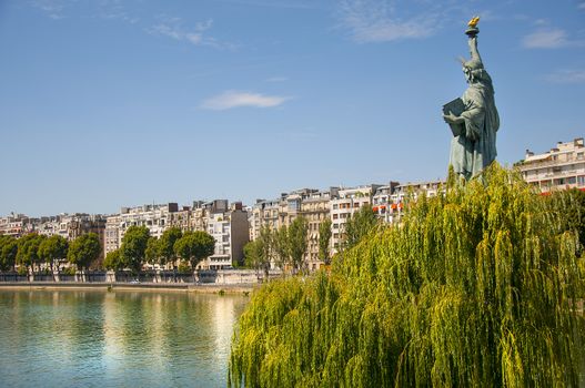 Statue of Liberty in Paris on Allée des Cygnes