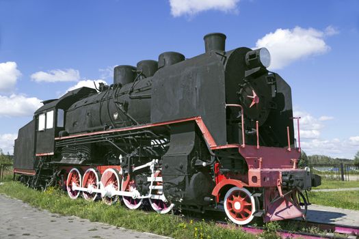 This Soviet locomotive was built in the years 1933-1944