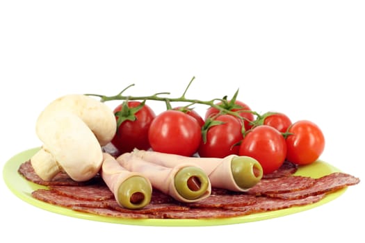 salami olives mushrooms and tomatoes