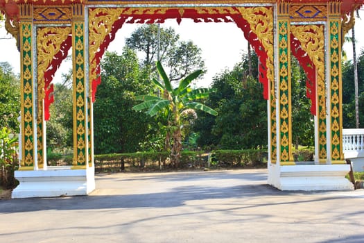 temple gate of The Wat Rhai Pa, Trat, Thailand