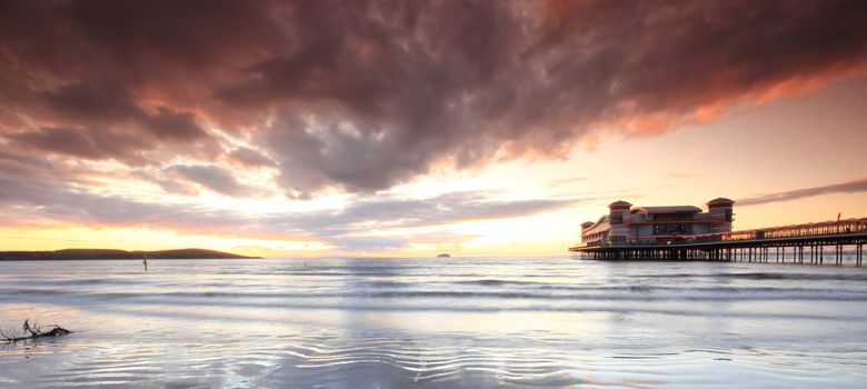 Somerset, England, Weton Super Mare at sunset