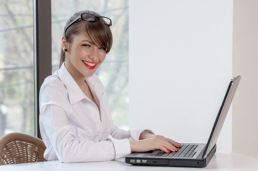 bussineswoman with laptop 