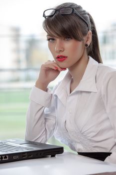 bussineswoman with laptop 