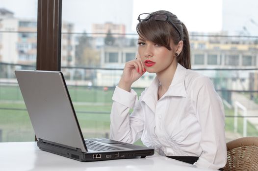 bussineswoman with laptop 