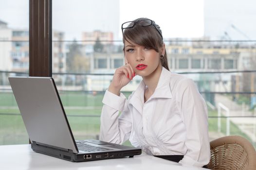 bussineswoman with laptop 