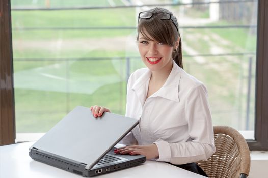 bussineswoman with laptop 