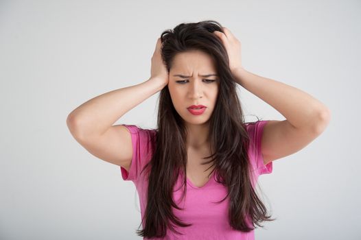 viral headache in women