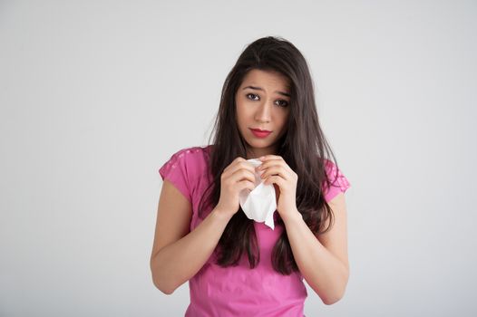 allergies, the common cold, flu-woman sneezes.