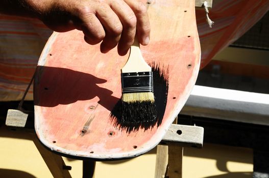 Restore an Old Vintage Skateboard with Black Painting