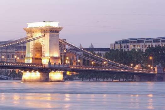 Night image with traffic of the hungarian chain Bridge