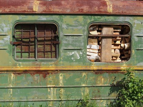 railway wagon with wood