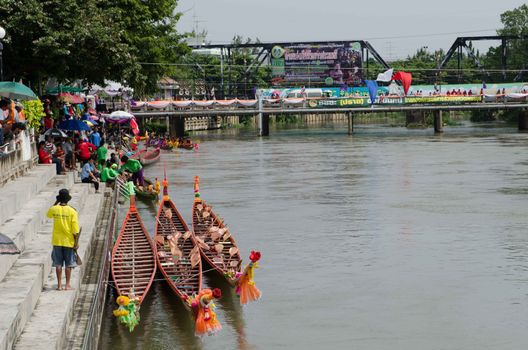 Petchaburi, THAILAND - October 7 : Participants in the Petchaburi Long Boat Competition 2012 on October 7, 2012 in The Petchaburi river ,Petchaburi Province, Thailand. 