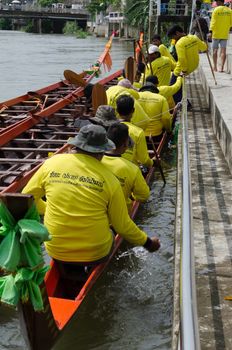 Petchaburi, THAILAND - October 7 : Participants in the Petchaburi Long Boat Competition 2012 on October 7, 2012 in The Petchaburi river ,Petchaburi Province, Thailand. 