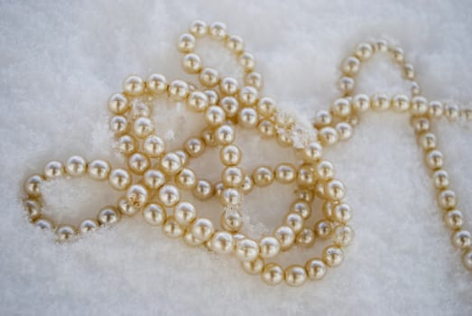 pearl beads