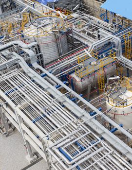 Pipeline with structure in chemical plant