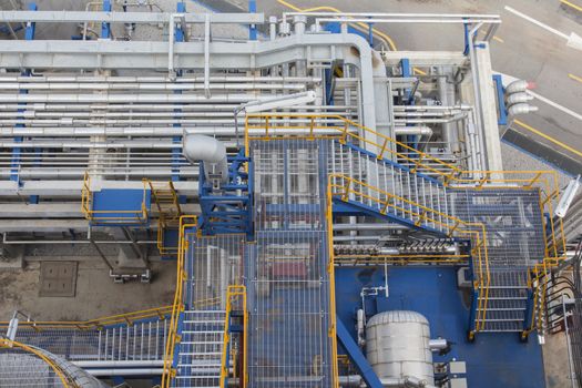 Pipeline with structure in chemical plant