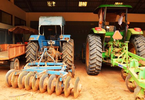 Garage used in agriculture this summer