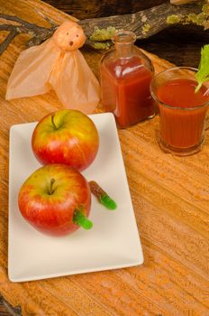 Rotten apple dessert, a Halloween idea for kid food