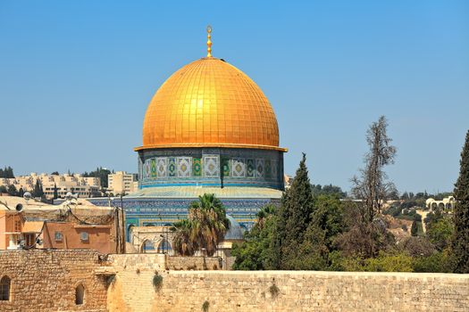View of golden dome of famous Dome of the Rock mosque in Old City of Jerusalem, Israel.
