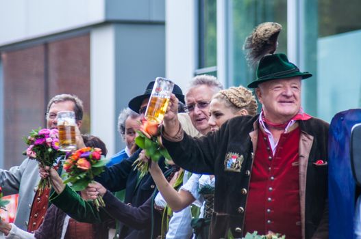 Parade of the hosts of the tents of the Oktoberfest