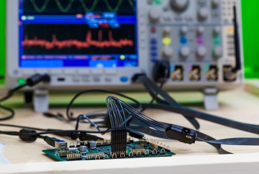 Debugging pcb by oscilloscope