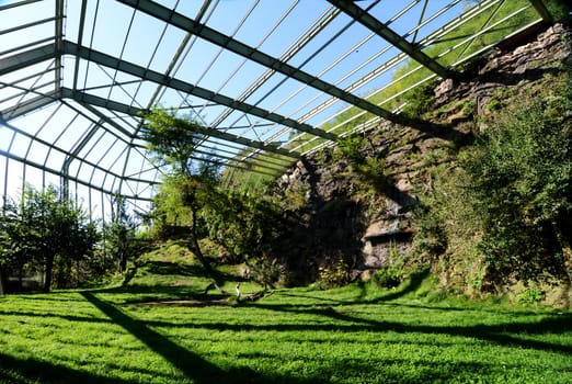 aviary in Prague zoo