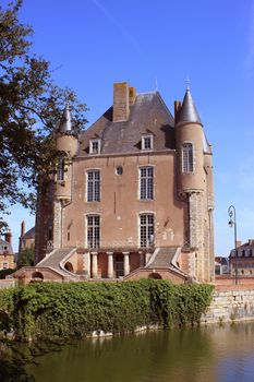 Castle of Bellegarde, its fountain and its gardens