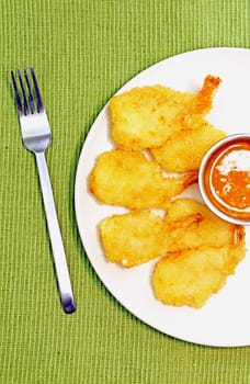 fried shrimp appetizer and sweet chili sauce