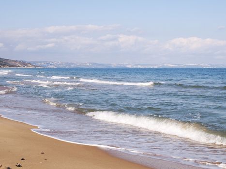 Wavy Sea Horizon