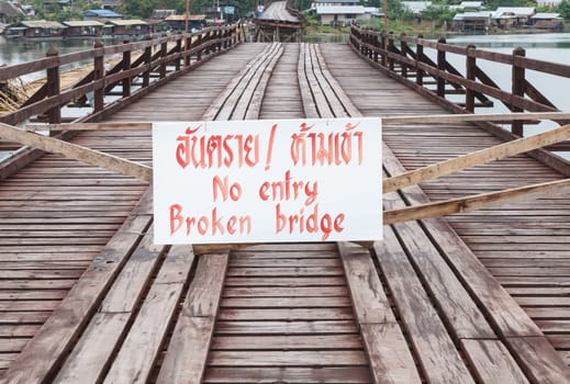 Longest wooden bridge it broken