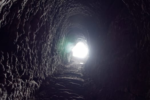 cave in the rock, towards the white light as exit