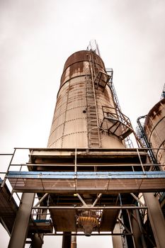 Industrial silos in a old rusty inviroment