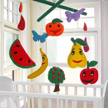 Baby crib mobile