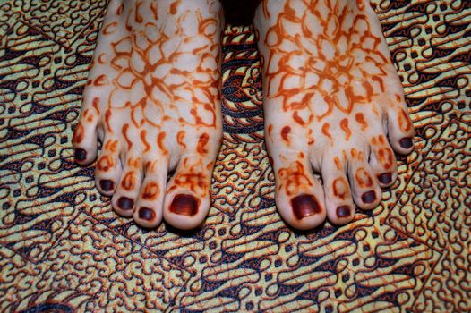 Henna On foots Of Indonesian Wedding Bride