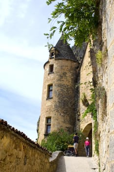 The Roque-Gageac, beautiful French village of the Dordogne, recontruit with the rock that collapsed the cliff.