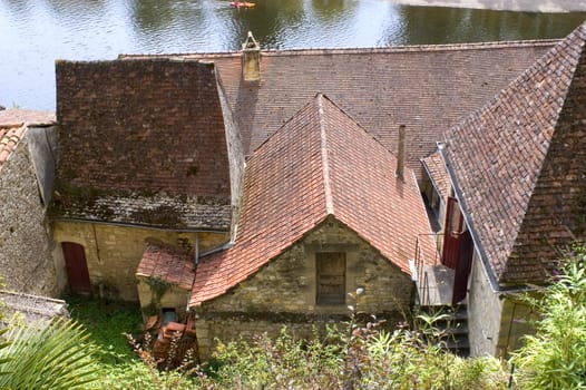 The Roque-Gageac, beautiful French village of the Dordogne, recontruit with the rock that collapsed the cliff.