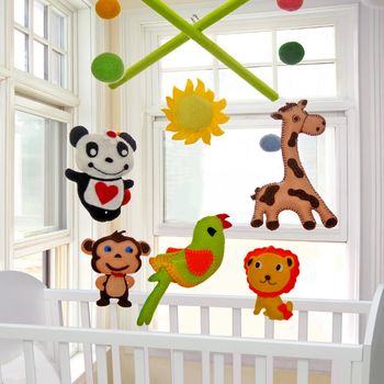 Baby crib mobile