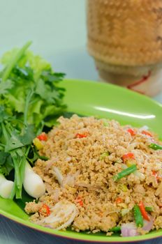  fish roe with mix vegetable, served with fresh green vegetable , spicy and sour 