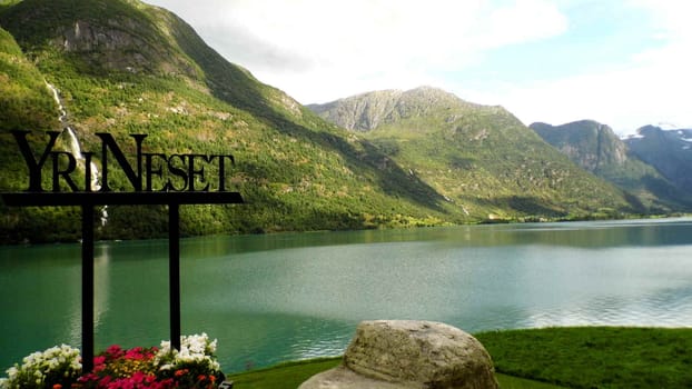 YrineSet in Norway Briksdalen in august 2013