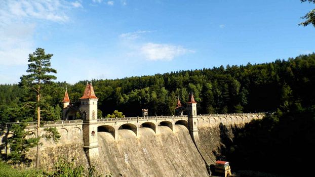 Les Kralovstvi dam Bohemian Paradise Czech republic nice weather blue sky