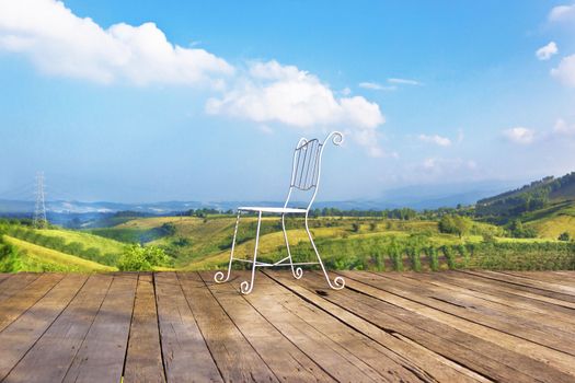 Sit among the flowers on the mountain.