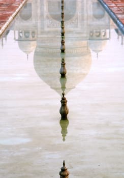 Overview of the Taj Mahal and garden, Agra, India