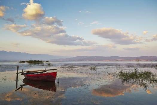 Sunset light over the lake 