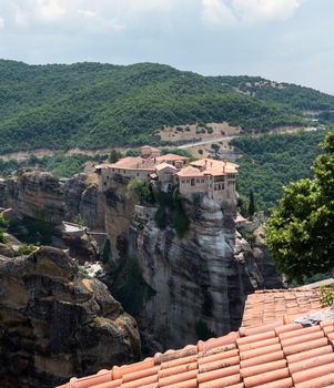 The Meteora meaning middle of the sky, suspended in the air or in the heavens above is one of the largest and most important complexes of Eastern Orthodox monasteries in Greece. The six monasteries are built on natural sandstone rock pillars