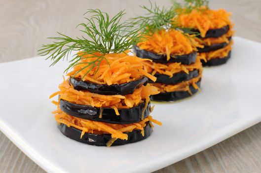 Fried eggplant stuffed with spicy carrots and garlic
