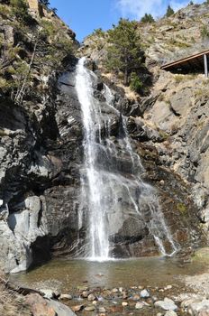 is the waterfall of Andorra la Vella always very stream