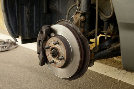 Changing wheels on a car