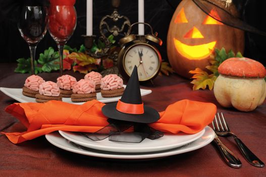 Napkin decorated with witches hat in honor of Halloween