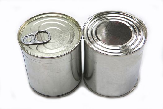 Tins of different sizes and opening