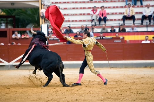 Cesar Jimenez in the breast step with the left hand, Spain